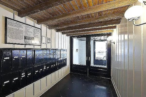 Rented by REAL New York | media 24