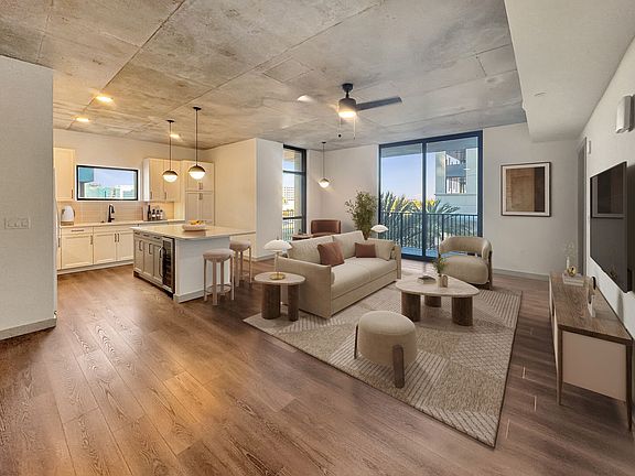 4th image of 101 Main St N #306