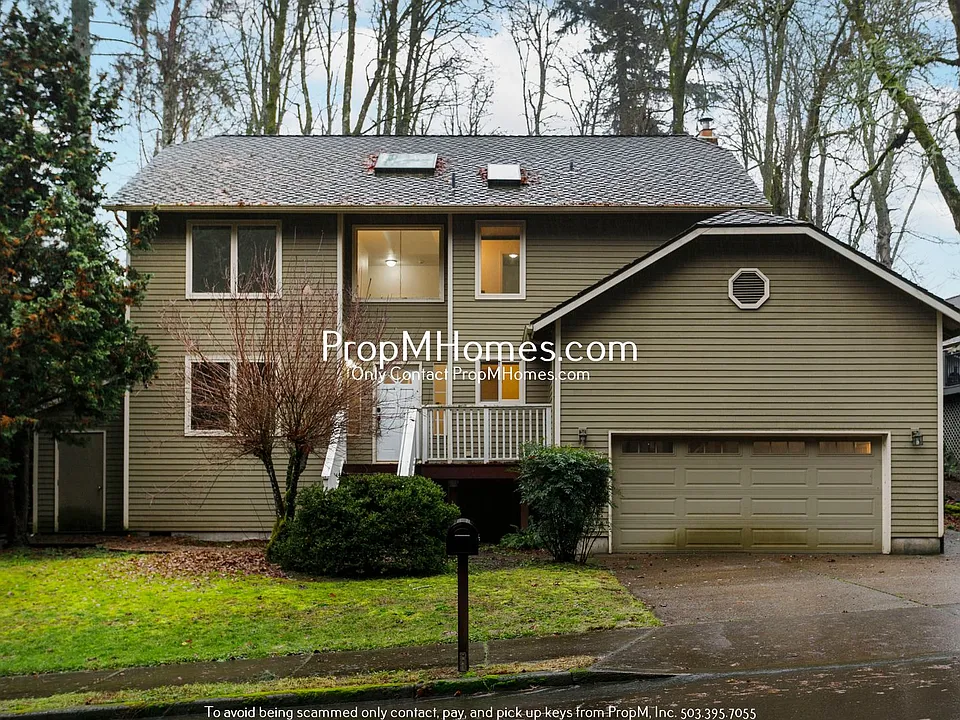 2570 Oregon City Blvd