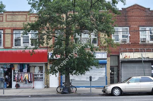 1st image of 21905 Hempstead Ave