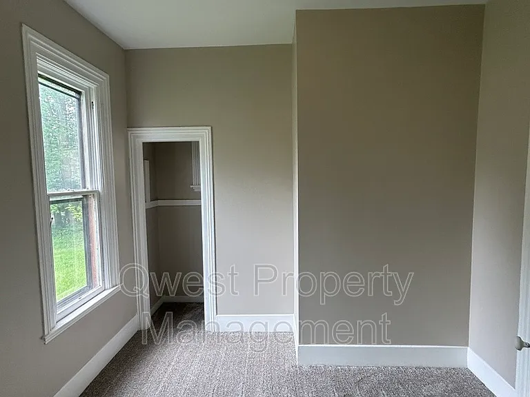 221 Hollister Ave SE #1 — Photo 12