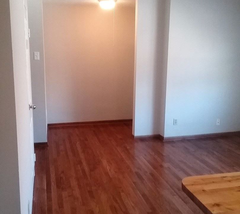 2nd image of 1917 Colfax Ave S APT 07