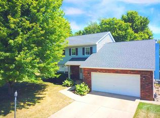 12608 N Cedar Bluff Dr, Dunlap, IL 61525