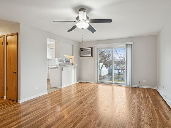 5th image of 320 N Slusser St APT 8