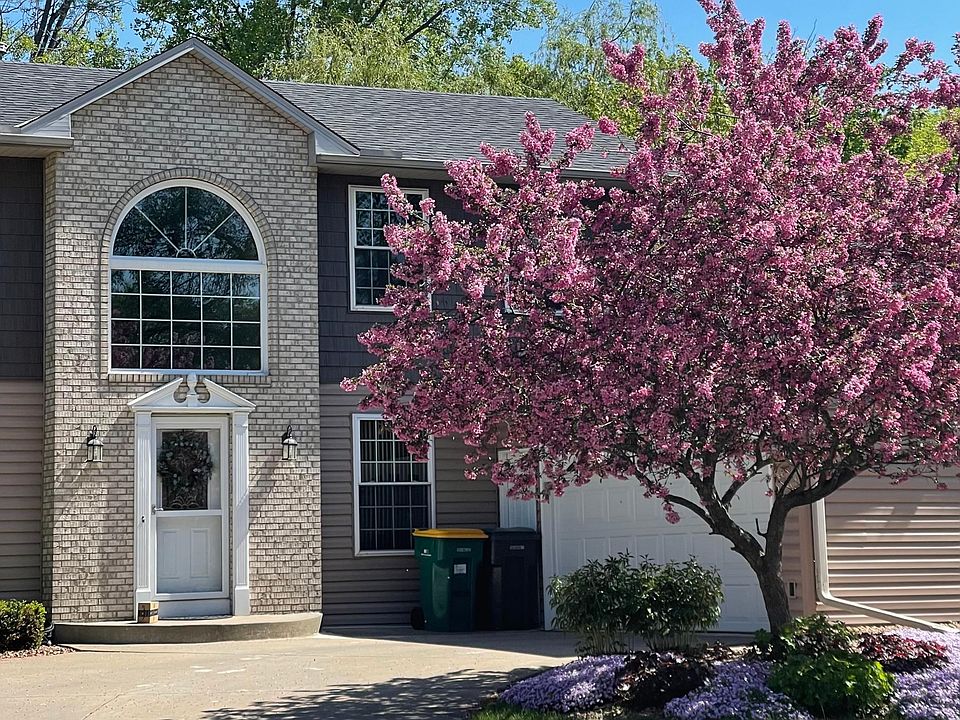 1st image of 4182 Hemlock Ln