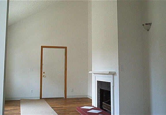 4th image of 4455 N Winthrop Ave