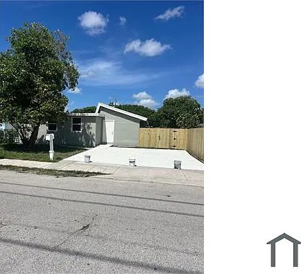 310 NW 4th Ave — Photo 1