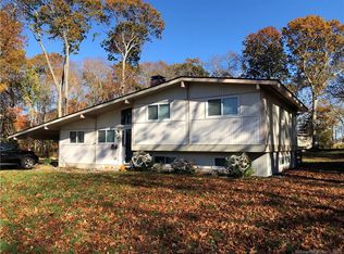 36 Briarwood Dr, Old Saybrook, CT 06475