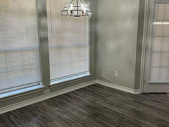 4th image of 110 Guadalupe Dr