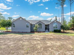 910 Baymeadows Dr W, Douglas, GA 31535