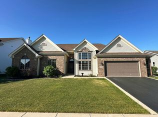 5557 Waters Bend Dr, Belvidere, IL 61008