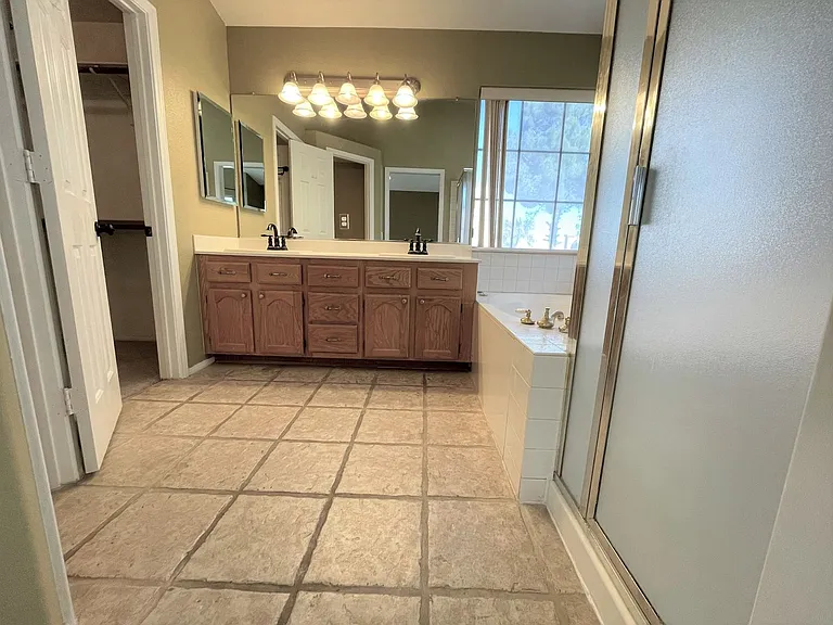 8013 Coral Point Ave — Photo 37