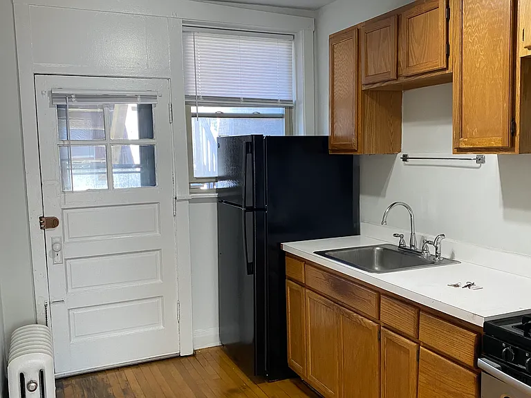 939 S Elmwood Ave #2 — Photo 14