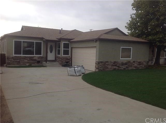 1st image of 10157 Shadypoint Dr