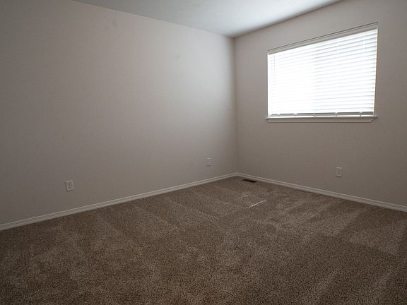 5th image of 17615 N Viewmont Rd