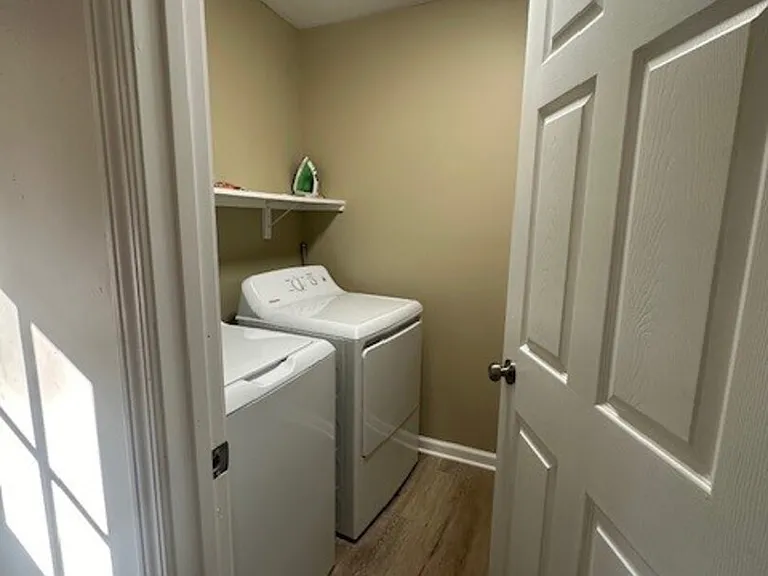 Songwood Dr — Photo 11