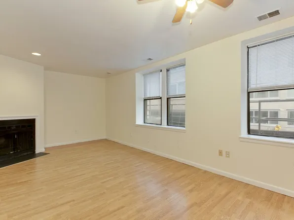 2012 O St NW APT 25, Washington, DC 20036