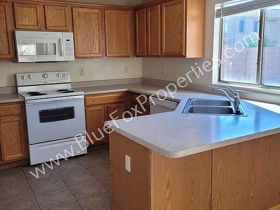5th image of 11917 W Heyburn Dr