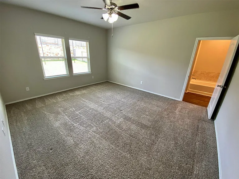 13832 Rock Island Trl — Photo 16