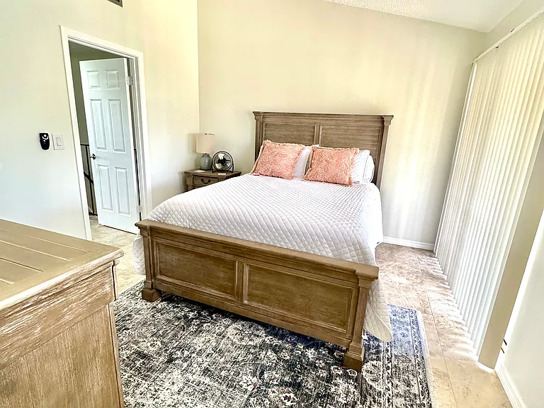 7520 Sunshine Skyway Ln S #T25 — Photo 15