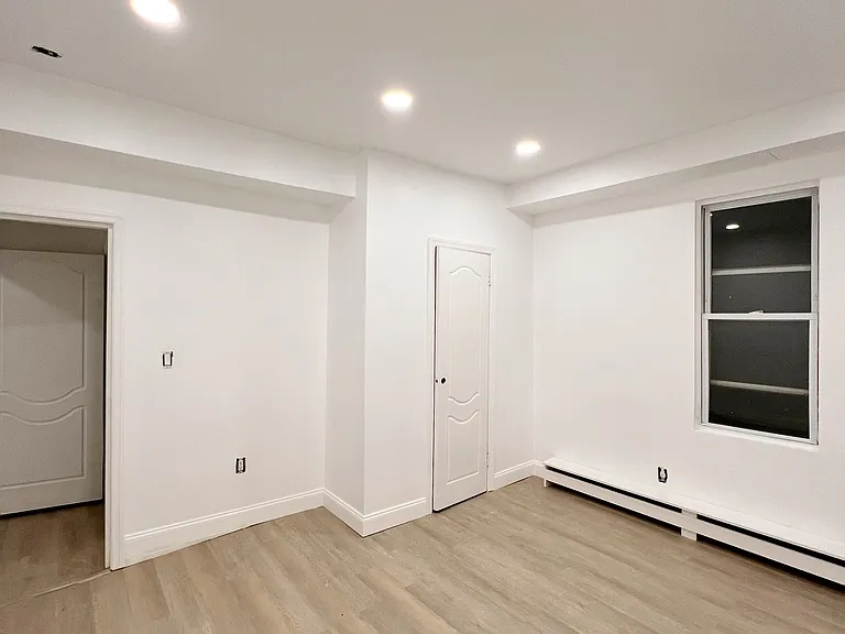 6 White Stone Pl #1 — Photo 4