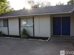 1203 Holleman Dr, College Station, TX 77840