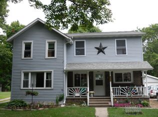 432 W Main St, North Adams, MI 49262