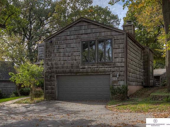 3rd image of 312 Basswood Ct