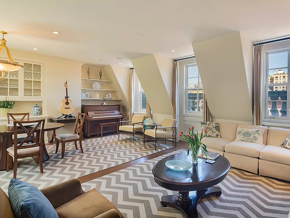 4th image of 26 W 74th St #5/6