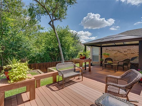 2nd image of 2916 Stanford Dr