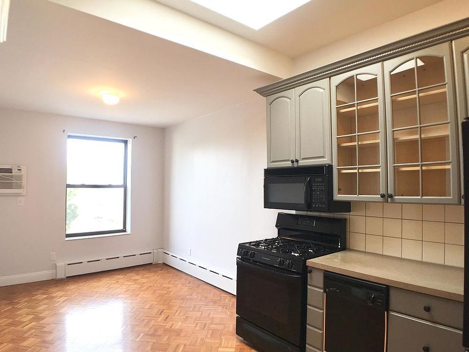 1st image of 378 Court St APT 3D
