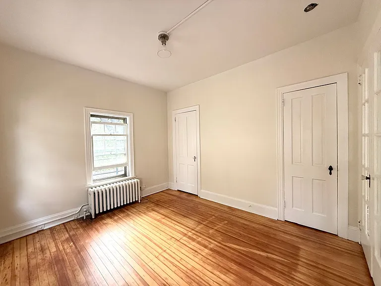 37 Green St — Photo 17
