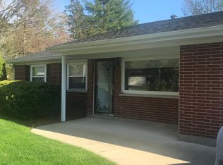 2784 Shelburne Ln, Dayton, OH 45430
