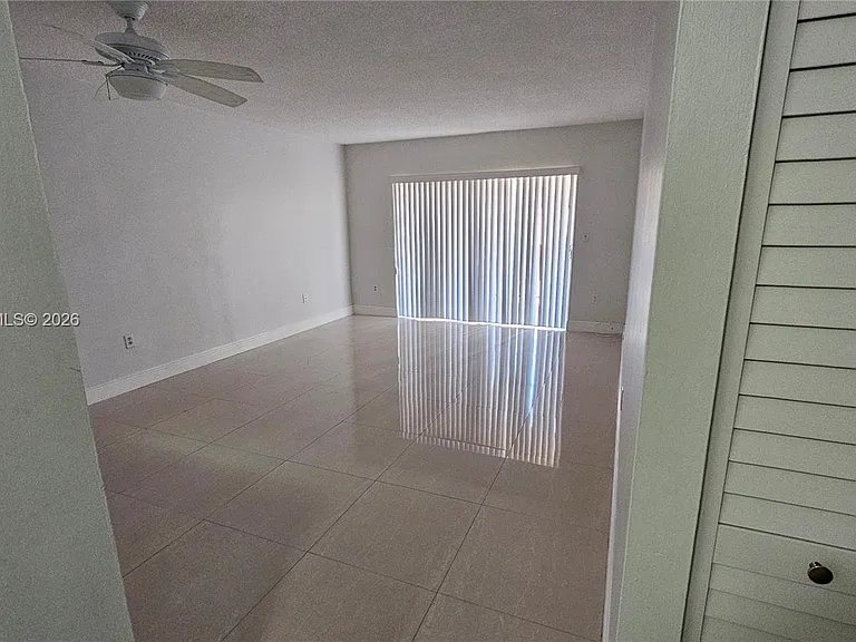 5201 NW 7th St #207 — Photo 7