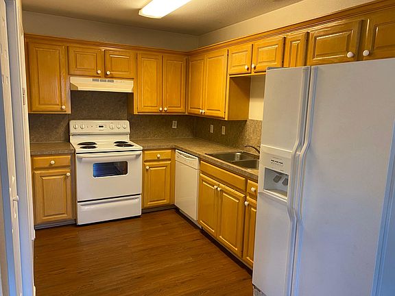 3rd image of 2918 W Parnell St #102