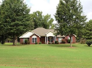 5345 Redland Rd, Wetumpka, AL 36093