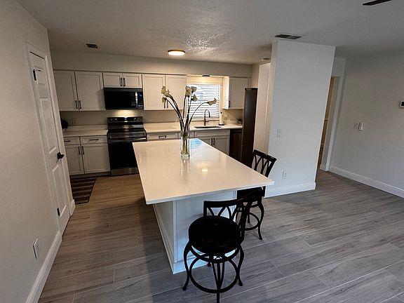 4th image of 7450 Wayland Blvd