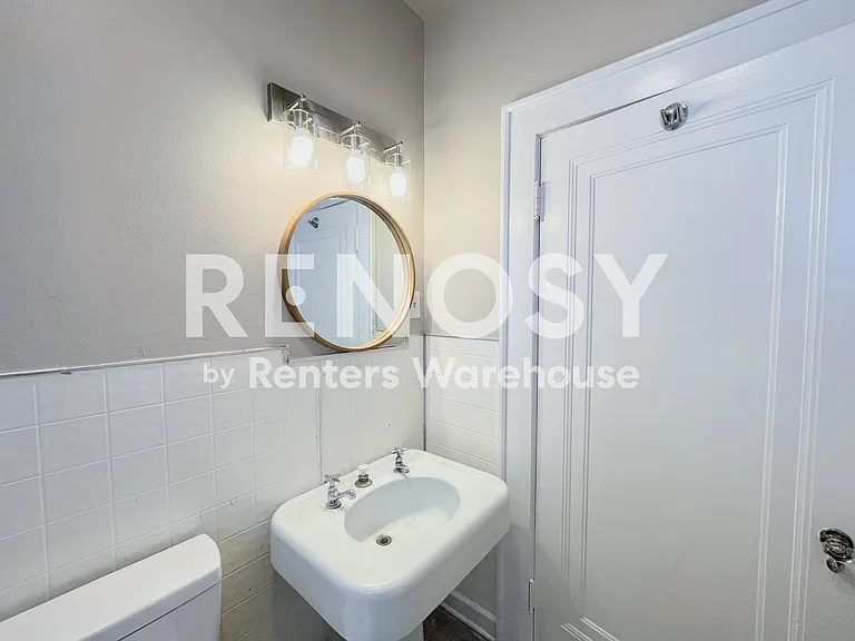 210 Hardy Ave — Photo 17