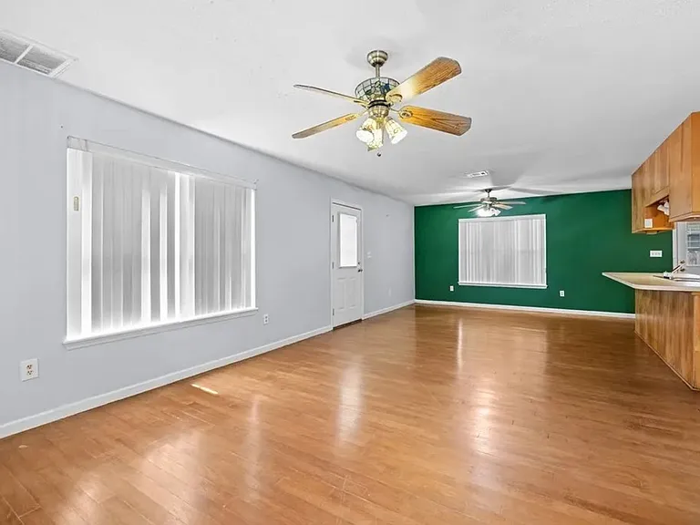 1706 Azalea Dr #638-E — Photo 11