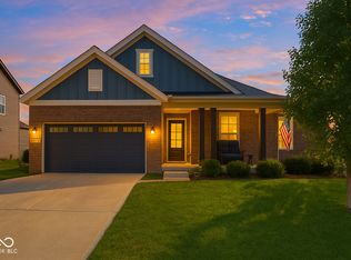 6533 Treeline Ln, McCordsville, IN 46055