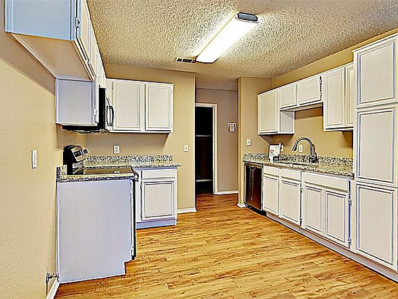 2nd image of 1216 Glen Creek Dr