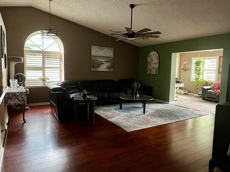 4335 Foxboro Dr — Photo 4