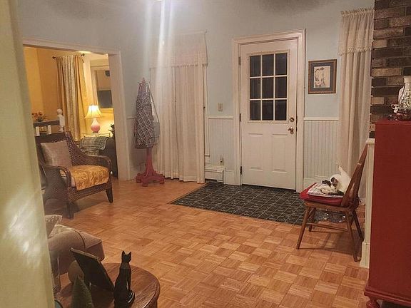 3rd image of 5726 North Lyons ROAD