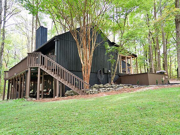 4th image of 5906 Carter Ln