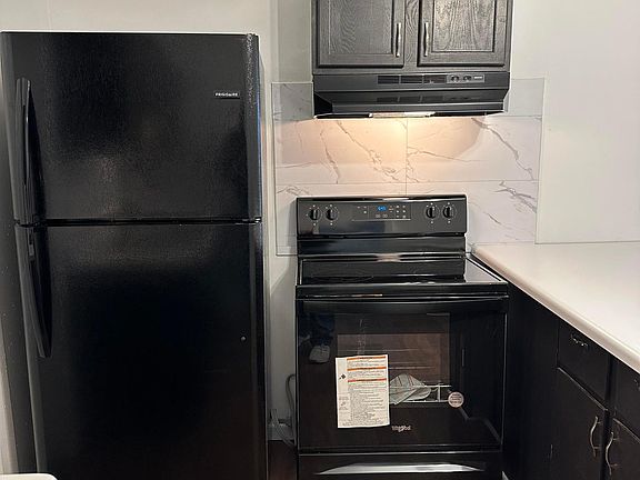 5th image of 521 S Grant Ave