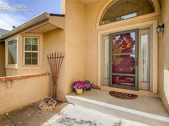 With a perfect space for your morning coffee on a crisp Colorado Day.