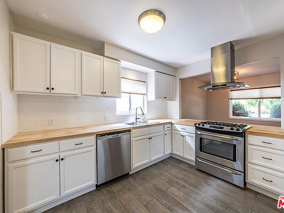 5th image of 502 W Plymouth St