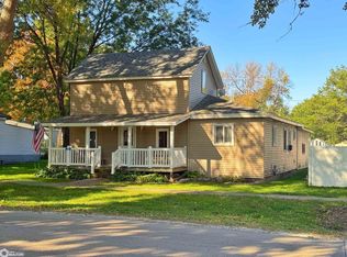 105 N Clark St, Dow City, IA 51528
