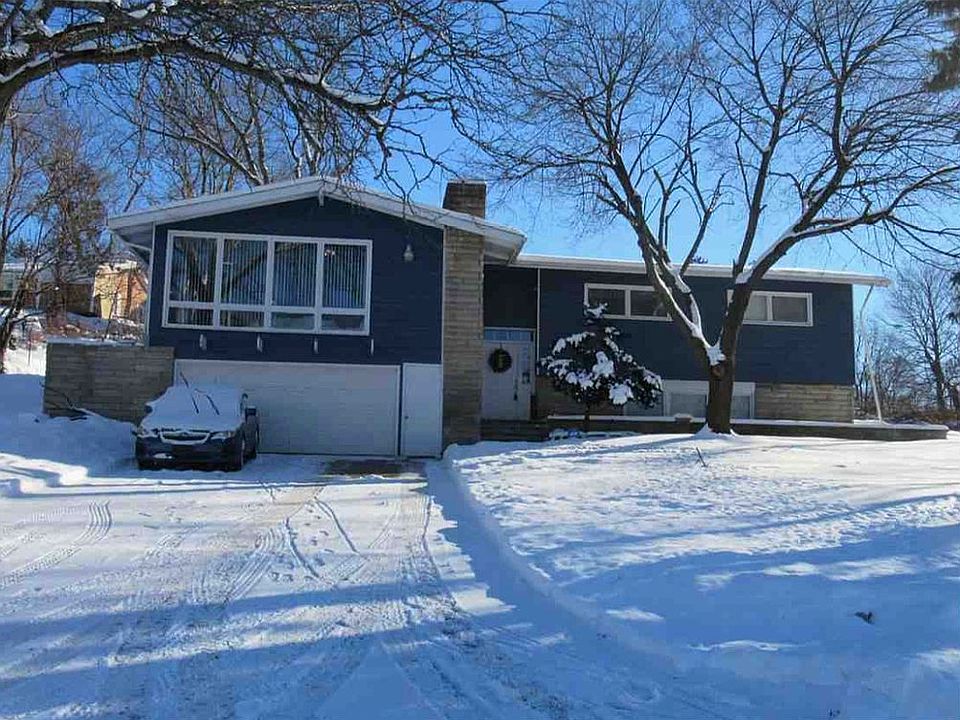 1st image of 2290 Riverbend Dr