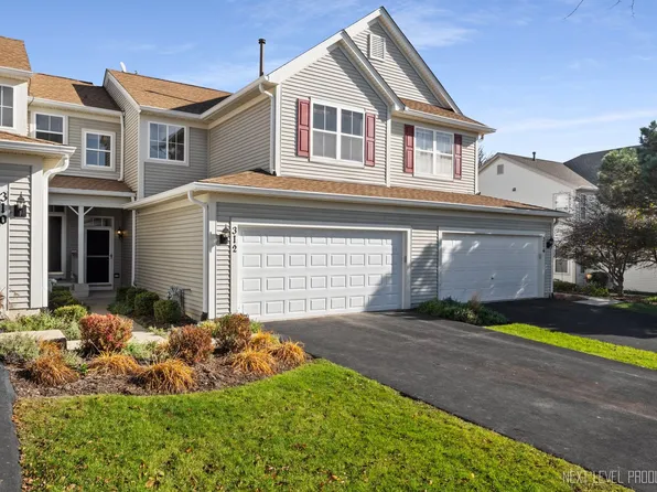 312 Tower Hill Dr, Saint Charles, IL 60175